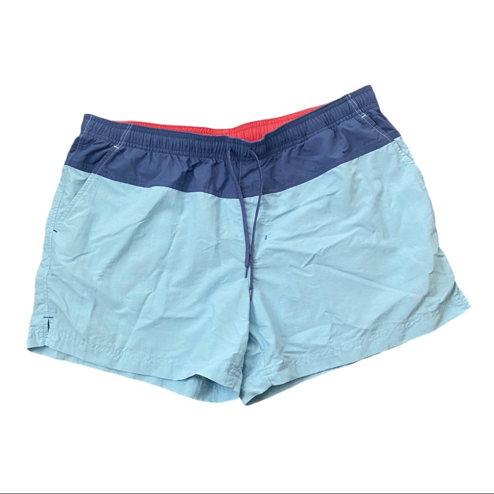 Women’s Columbia Shorts 🩳